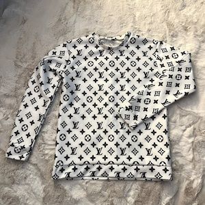 Louis Vuitton sweater size M